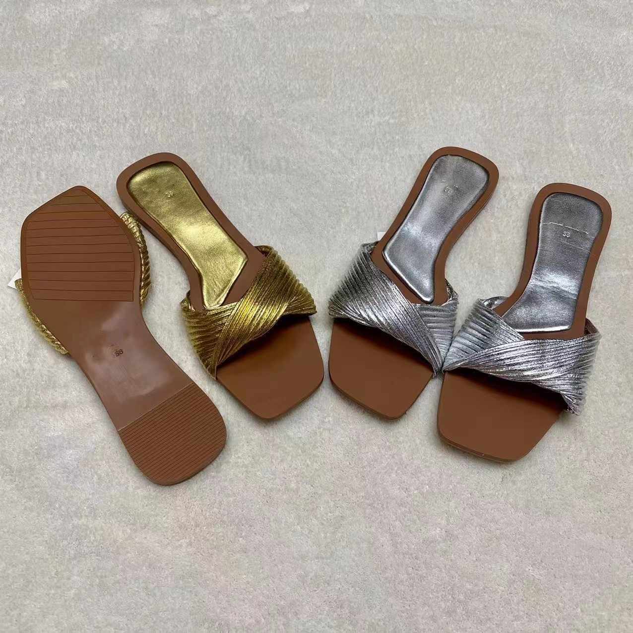 Casual All-matching Fashion Pleated Women's Flat Slippers