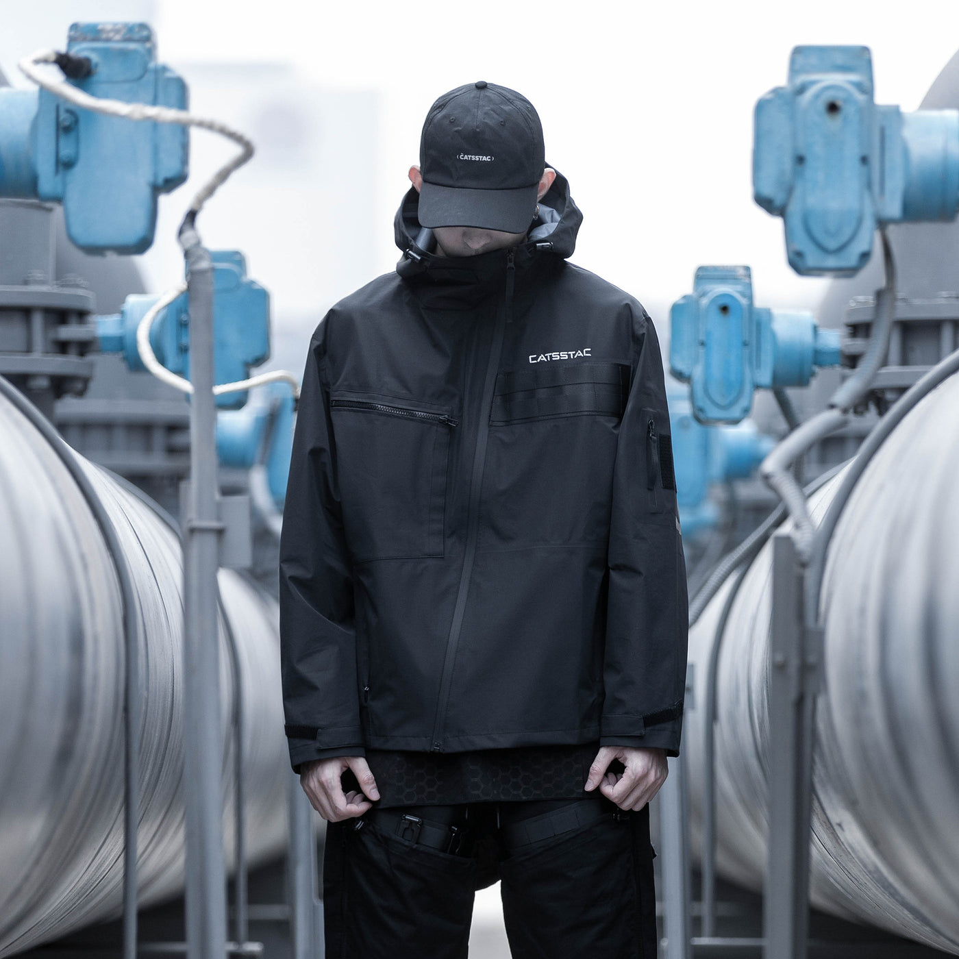 Tilted Zippered Hooded Jumper Man
