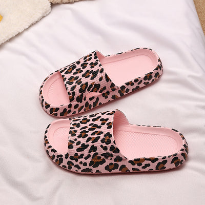 Leopard Print Slippers Women's Outdoor Wear Summer New Korean Style Fashion Shit Feeling Indoor Home Thick Bottom Couples Sandals