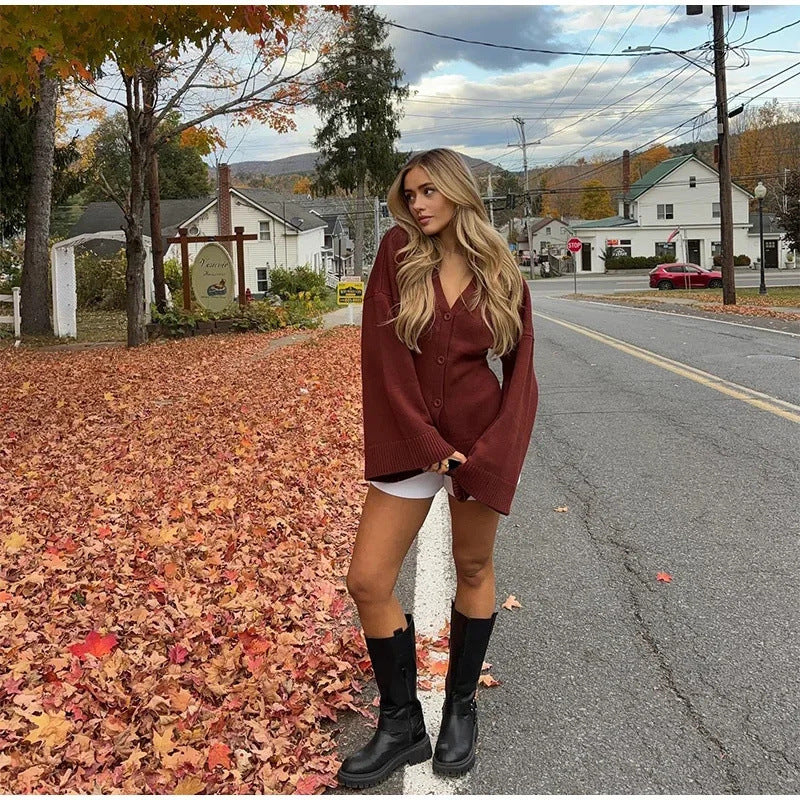 Solid Color And V-neck Fashion Single-breasted Knitted Sweater