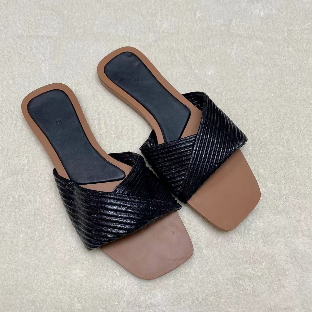 Casual All-matching Fashion Pleated Women's Flat Slippers